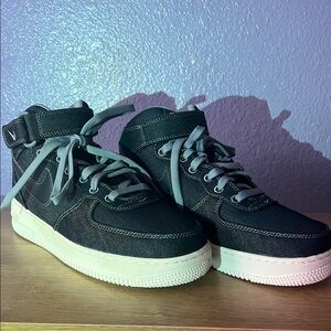 Nike Women's Sneakers - Black and White